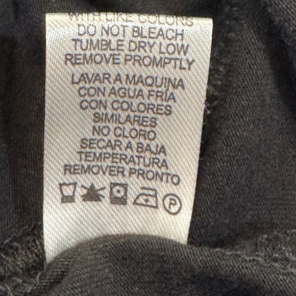 Heart and Hips Whimsical Goth Top - Junior Size Large - Picture 12 of 12